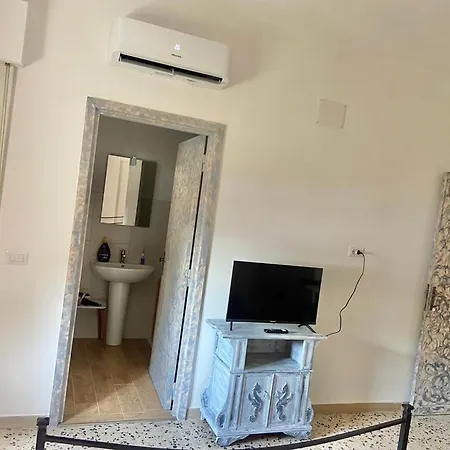 Ajoaolbia Bed and Breakfast *